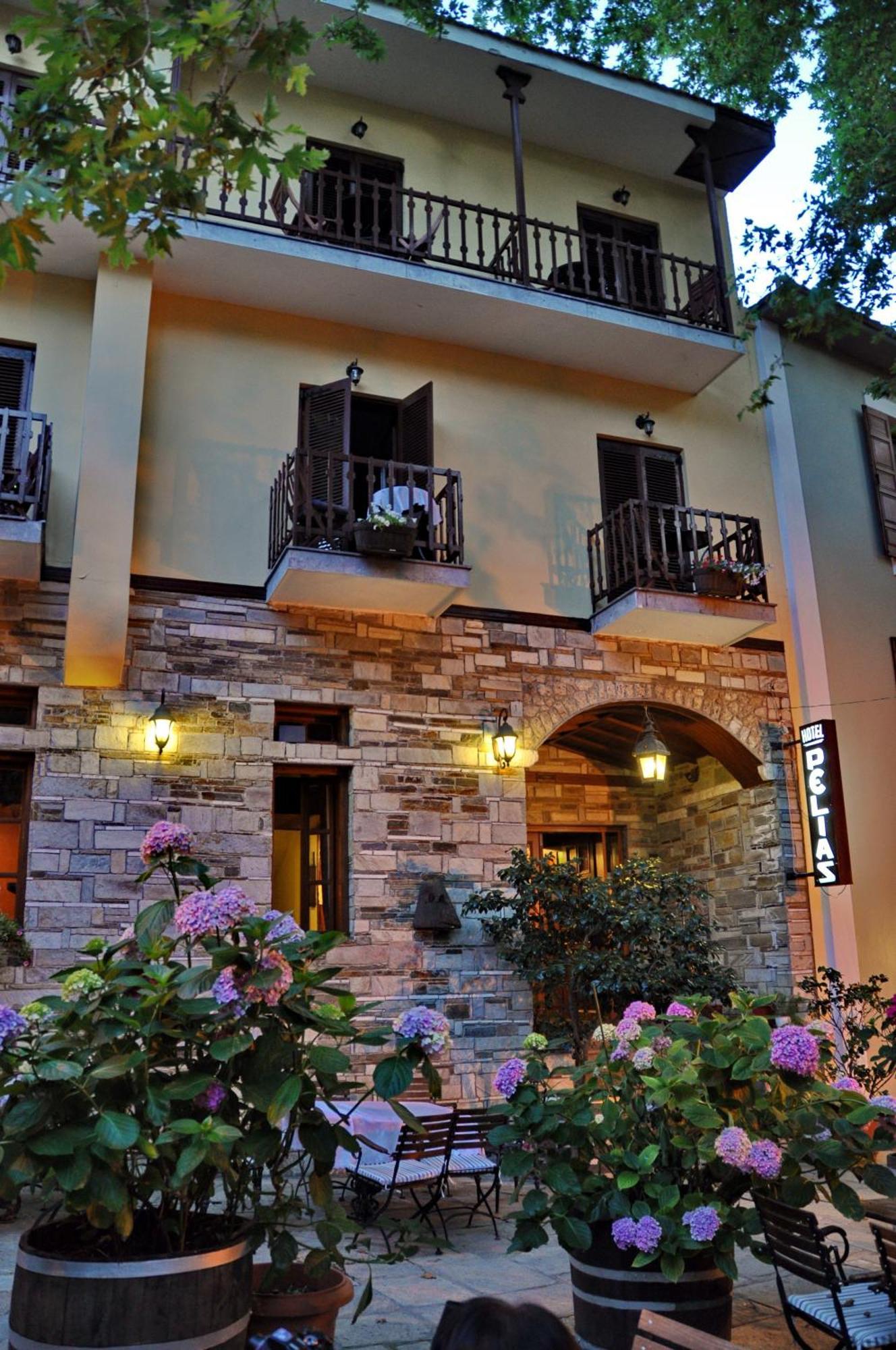 Pelias Hotel Портария Экстерьер фото